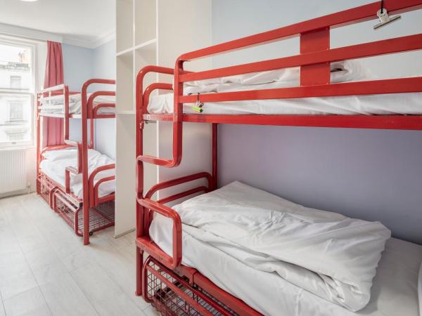 Astor Victoria Hostel : photo 4 de la chambre lit dans dortoir mixte de 6 lits