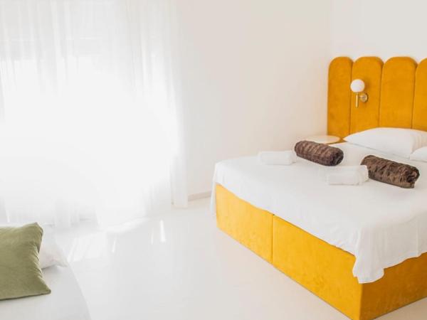 Style rooms Split : photo 3 de la chambre chambre double ou lits jumeaux avec lit d'appoint