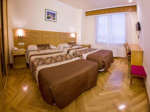 Hotel Cristal 2 : photo 1 de la chambre chambre lits jumeaux