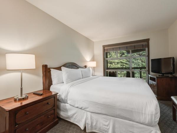 Blackcomb Springs Suites by CLIQUE : photo 4 de la chambre suite 2 chambres avec cuisine complète