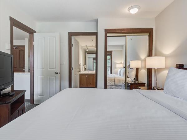 Blackcomb Springs Suites by CLIQUE : photo 4 de la chambre suite 2 chambres avec cuisine entièrement Équipée - côté piste