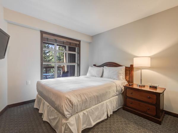 Blackcomb Springs Suites by CLIQUE : photo 5 de la chambre suite 1 chambre lit queen-size avec cuisine entièrement Équipée - accessible aux personnes à mobilité réduite