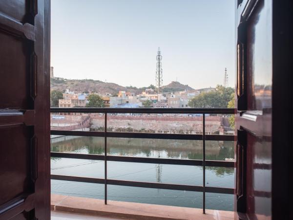 Jee Ri Haveli : photo 10 de la chambre chambre deluxe double ou lits jumeaux