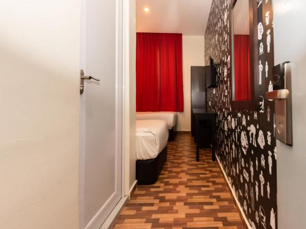 Gold City Hotel : photo 3 de la chambre chambre lits jumeaux standard