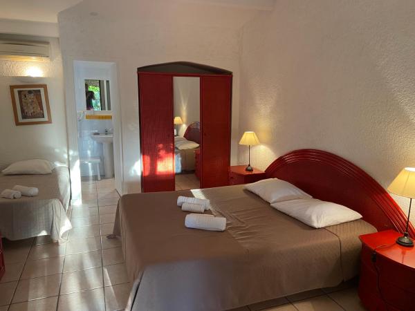 Les Lodges de la Plage U Dragulinu : photo 4 de la chambre chambre quadruple - vue sur mer