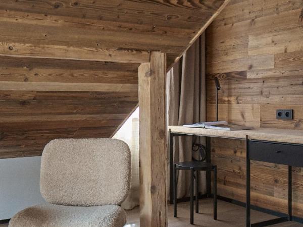 EnHotel : photo 9 de la chambre wooden deluxe double room with mountain view