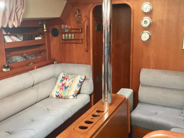 Location insolite en voilier, navigation, coucher de soleil, et baignades en mer : photo 1 de la chambre cabine de bateau