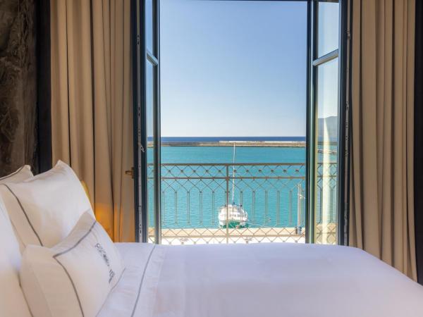 Grand Hotel Kalamata : photo 1 de la chambre chambre double deluxe - vue sur mer
