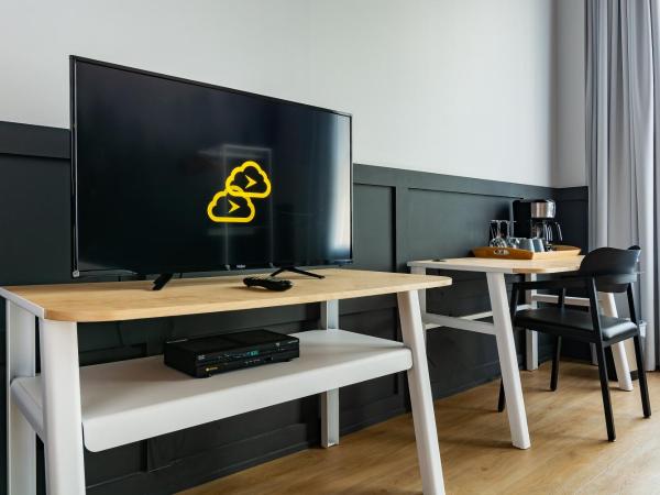 Hôtel du Jardin - Par Les Lofts Vieux-Québec : photo 1 de la chambre chambre lit queen-size - vue sur ville