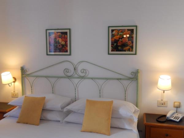 Hotel Europa : photo 4 de la chambre chambre double Économique