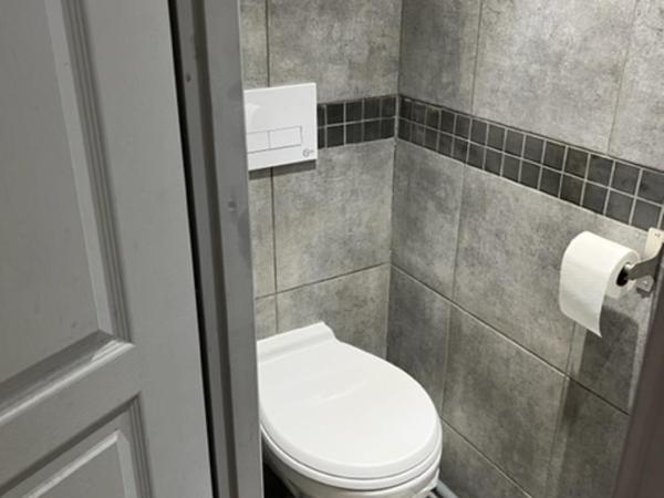 Hotel Luna Park : photo 1 de la chambre chambre simple avec salle de bains commune