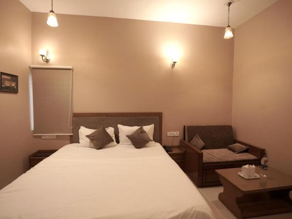 Devendragarh Palace - Luxury Paying Guest House : photo 8 de la chambre chambre deluxe double ou lits jumeaux