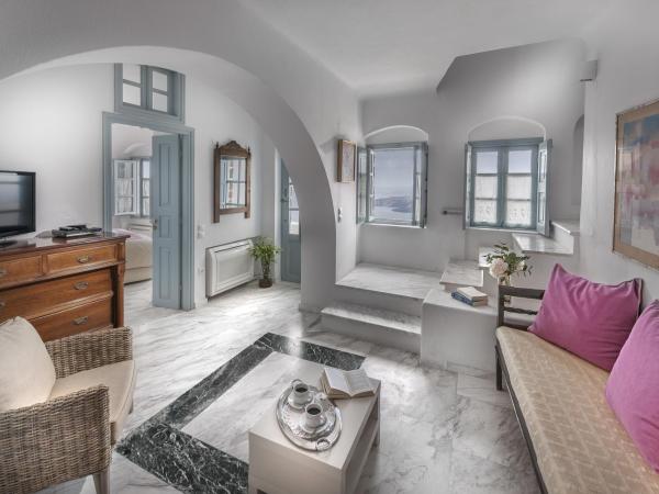 Aigialos Luxury Traditional Settlement : photo 5 de la chambre suite infinie exclusive