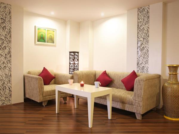 Golden Tulip Jaipur : photo 3 de la chambre suite deluxe