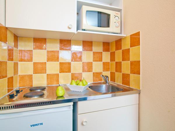 Cerise Valence : photo 2 de la chambre studio avec lits jumeaux (2 adultes)