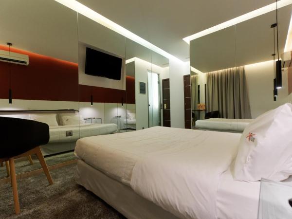 X Dream Hotel-Adults Only : photo 5 de la chambre chambre double avec balcon