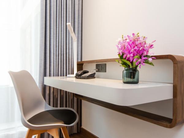 Centara Life Hotel Bangkok Phra Nakhon : photo 4 de la chambre chambre lit king-size supérieure