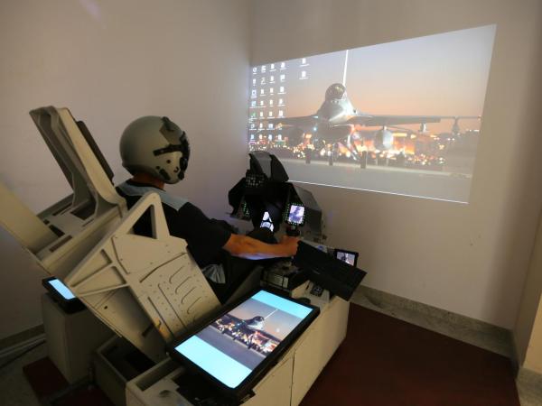 Hotel Kosmonauty Wrocław-Airport : photo 1 de la chambre chambre simple