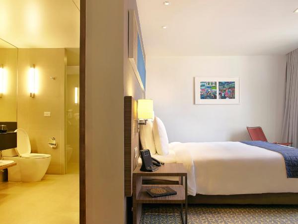 Holiday Inn Express Bangkok Sathorn, an IHG Hotel : photo 7 de la chambre chambre supérieure lit queen-size
