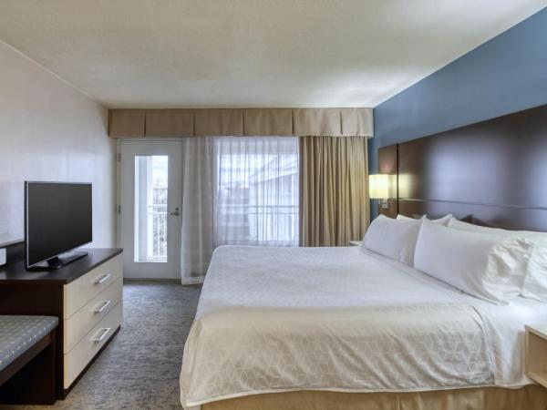 Holiday Inn & Suites Atlanta Airport North, an IHG Hotel : photo 3 de la chambre suite deluxe pour personnes malentendantes - non-fumeurs