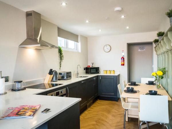 Goodramgate Apartments : photo 2 de la chambre appartement avec balcon (2-6 adultes) loft turpins