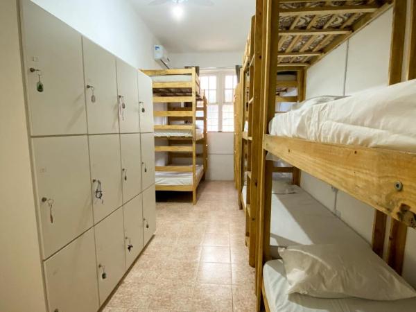 Hostel Sol da Barra : photo 1 de la chambre lit dans dortoir mixte de 12 lits