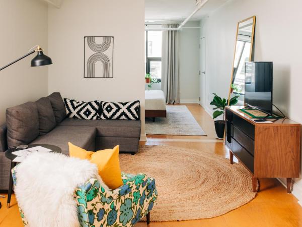 Stellar Suites : photo 7 de la chambre studio lit king-size avec canapé-lit