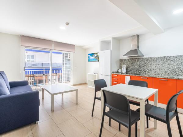 Apartamentos La Rosita Old Town : photo 4 de la chambre appartement 2 chambres