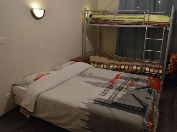 Hôtel Timgad : photo 2 de la chambre chambre familiale (2 adultes + 2 enfants) - accès par escalier uniquement