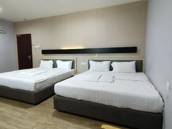 Unikarya Lodge : photo 2 de la chambre suite familiale