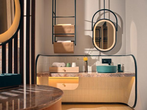 Hotel Indigo Hangzhou Uptown,Close to Westlake , boutique design hotel with freeflow minibar : photo 4 de la chambre chambre lit king-size premium