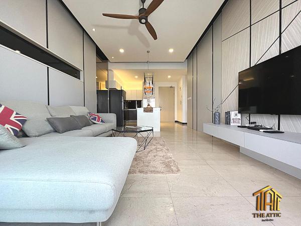 Attic Home Melaka Silverscape Residence & Jonker : photo 6 de la chambre luxury family 3 bedroom suite (private bathtub and sea view)