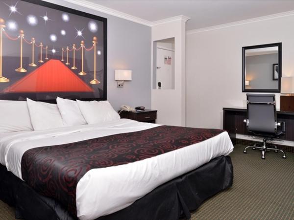Americas Best Value Inn Hollywood : photo 4 de la chambre chambre standard lit queen-size