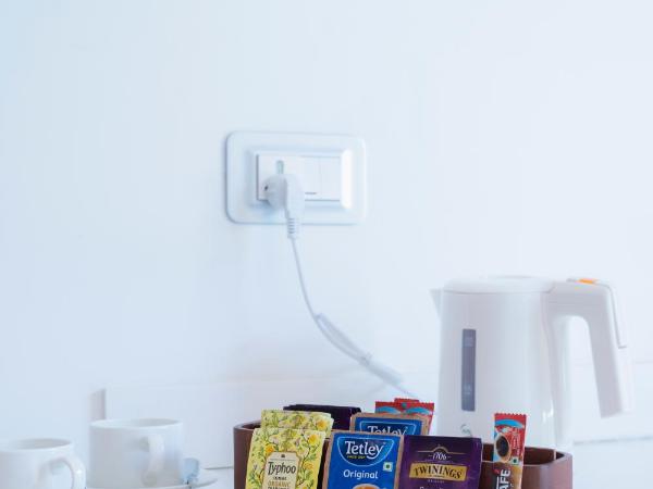 ELLAA RESIDENCES : photo 9 de la chambre chambre lit king-size avec balcon