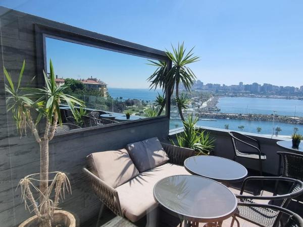 Melek Hotels Moda : photo 3 de la chambre suite avec terrasse