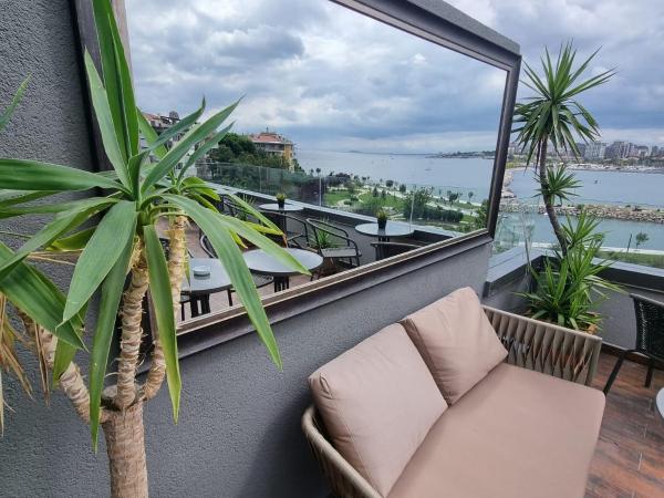 Melek Hotels Moda : photo 1 de la chambre suite avec terrasse