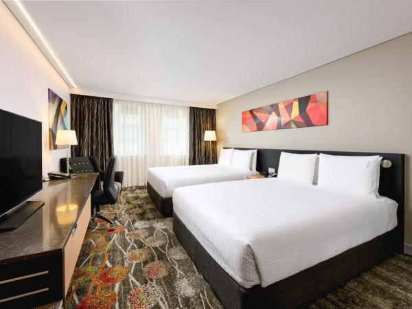 Holiday Inn Perth City Centre, an IHG Hotel : photo 10 de la chambre chambre standard avec 2 lits queen-size