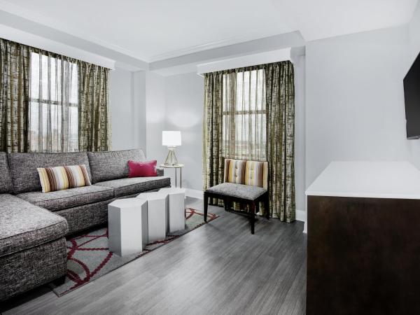 Hotel Indigo Dallas Downtown, an IHG Hotel : photo 1 de la chambre suite lit king-size – non-fumeurs