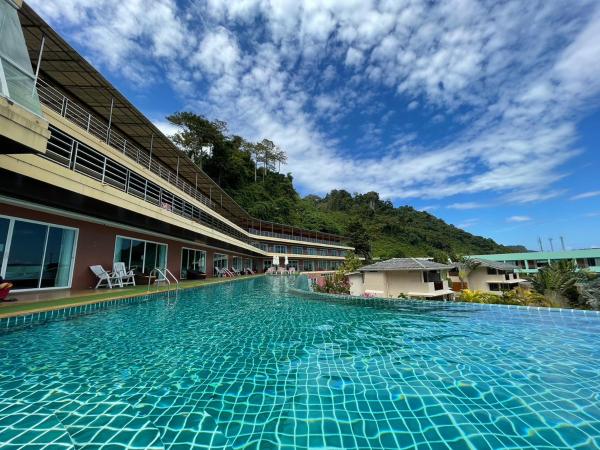 Phi Phi Cliff Beach Resort : photo 10 de la chambre chambre double de luxe avec piscine - vue sur mer