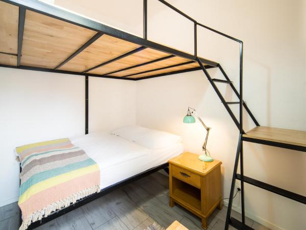 Old Town Kanonia Hostel & Apartments : photo 9 de la chambre chambre quadruple