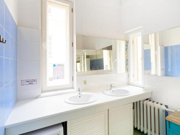 Old Town Kanonia Hostel & Apartments : photo 7 de la chambre chambre quadruple