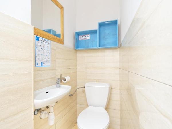 Old Town Kanonia Hostel & Apartments : photo 6 de la chambre chambre familiale