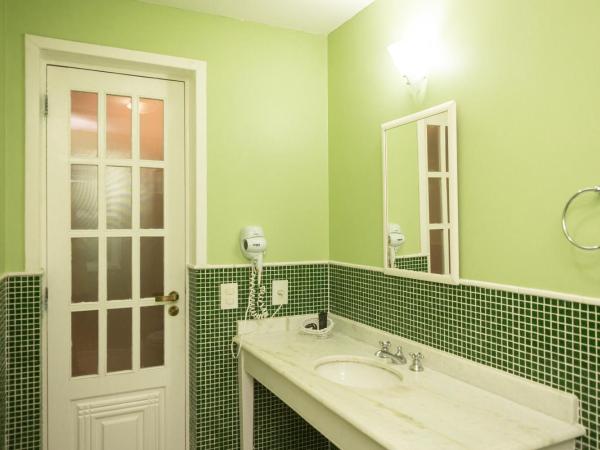 Pousada Corsario Buzios : photo 2 de la chambre chambre double - vue sur jardin