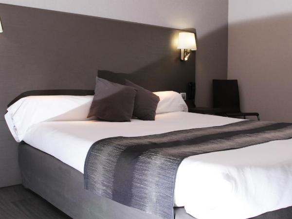 Logis Hôtel Le Mas De Jossyl : photo 1 de la chambre chambre simple