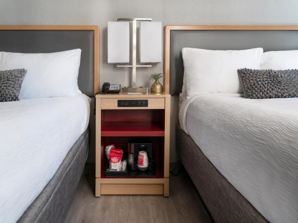 Hotel Saint Clair - Magnificent Mile : photo 3 de la chambre chambre double avec 2 lits doubles