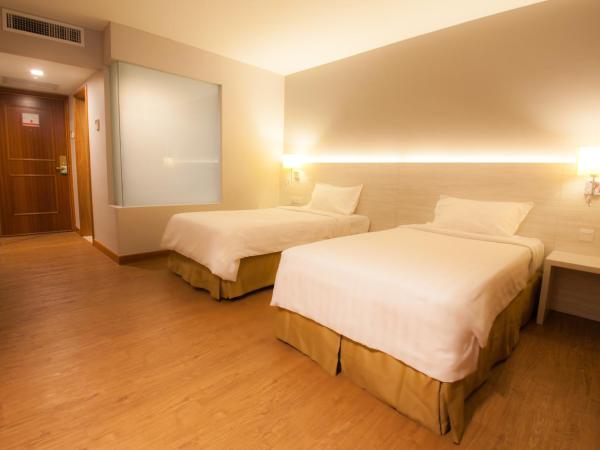 Hotel Malaysia : photo 4 de la chambre grande chambre supérieure