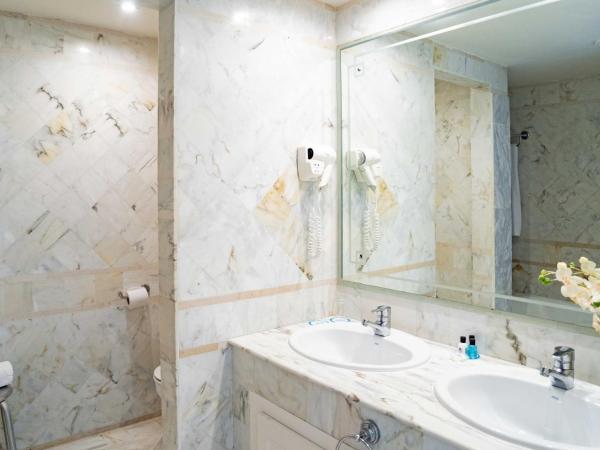 TMK Flora Park by Turismark - Adults Only : photo 5 de la chambre suite junior