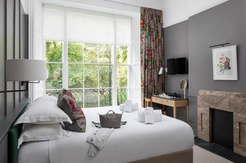 The Goodenough Hotel London : photo 2 de la chambre chambre lit king-size supérieure - vue sur jardin