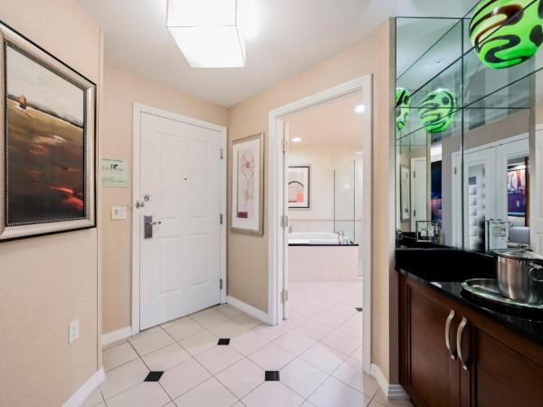 StripViewSuites at Signature : photo 3 de la chambre studio - las vegas strip view & balcony