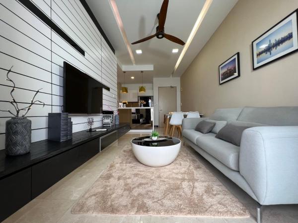 Attic Home Melaka Silverscape Residence & Jonker : photo 4 de la chambre luxury family 2 bedroom suite (private bathtub and sea view)